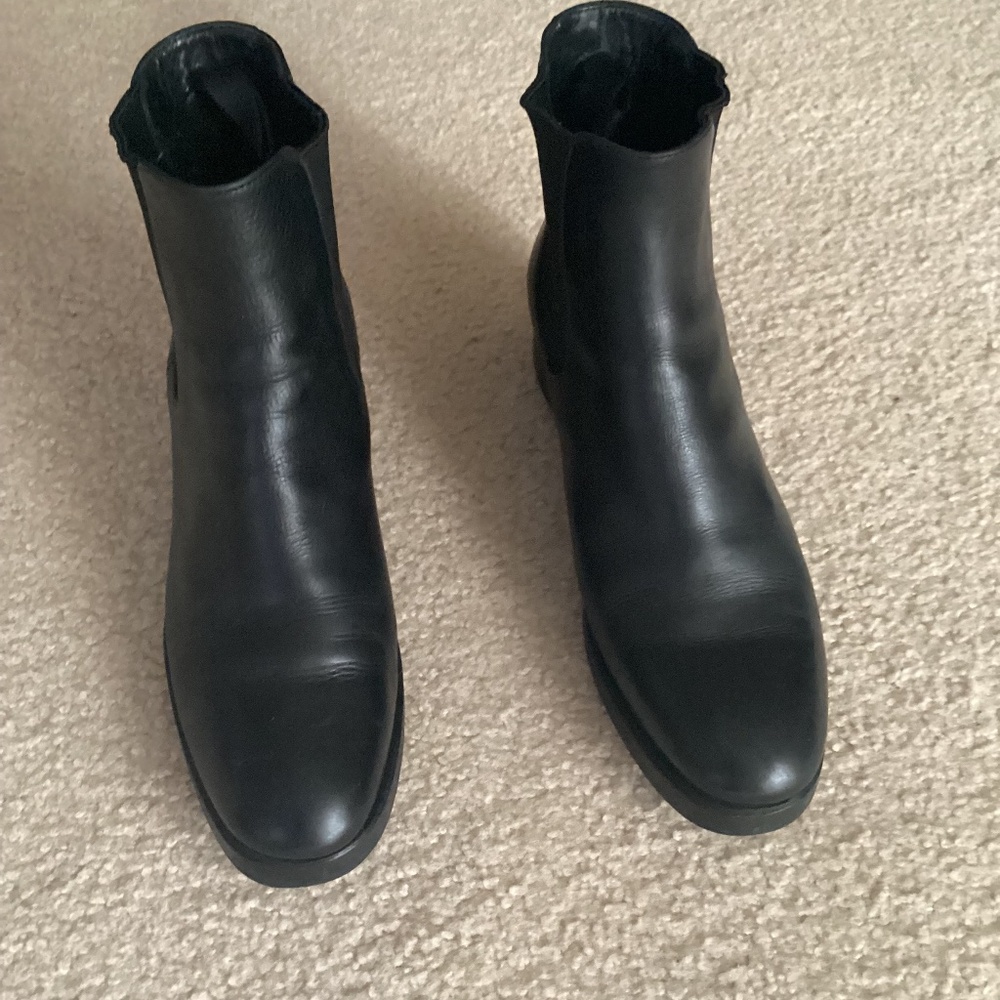 Prada black booties size 37.5